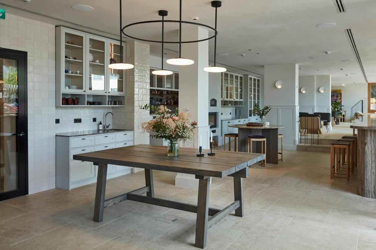 Runo Hotel Порвоо Екстер'єр фото The kitchen at the 1000m² penthouse