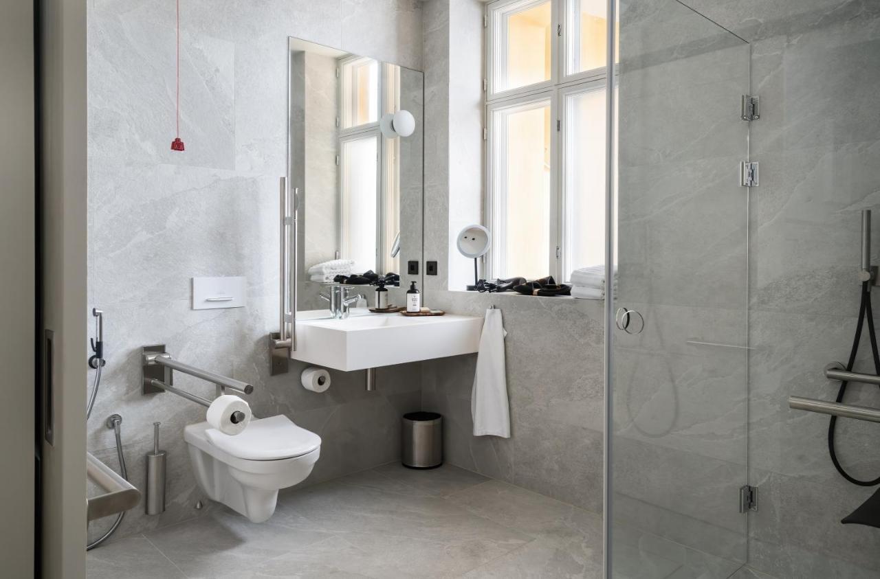 Runo Hotel Порвоо Екстер'єр фото Bathroom